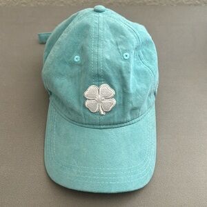 Black clover x Topgolf hat in Turquoise